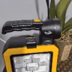 Linterna Solar con caja De Herramientas portátil - Con puerto de carga 🎁 Llévala hoy con 50% DCTO